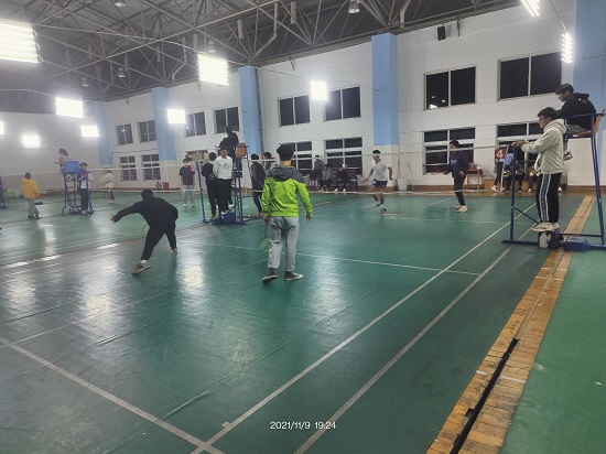 说明: C:\Users\Administrator\Desktop\2021年度申博sunbet员工羽毛球比赛圆满落幕2021.11.16\2021年度申博sunbet员工羽毛球比赛圆满落幕2021.11.16\3.jpg