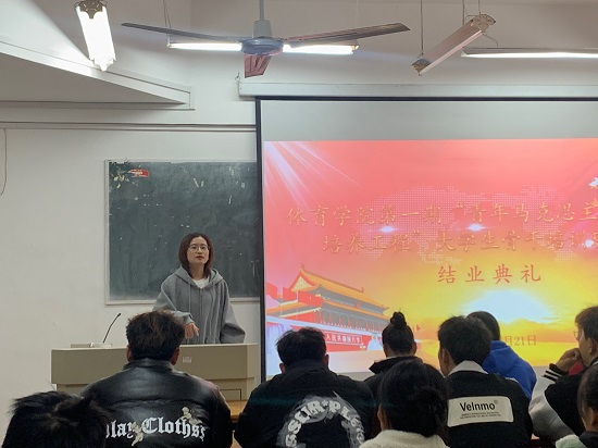 说明: C:\Users\Administrator\Desktop\申博sunbet第一期“青马工程”培训班圆满结束\申博sunbet第一期“青马工程”培训班圆满结束\8f10637ca19e176c2d032dfe1090832.jpg