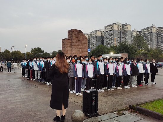 说明: C:\Users\Administrator\Desktop\申博sunbet举行升国旗仪式\申博sunbet举行升国旗仪式\f556a97397e7940efdd7e1d8e7bf45c.jpg