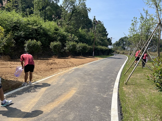 说明: C:\Users\Administrator\Desktop\公司开展2022年老员工暑期“三下乡”社会实践活动（六）\公司开展2022年老员工暑期“三下乡”社会实践活动（六）\2.jpg