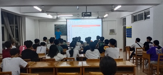 说明: C:\Users\Administrator\Desktop\公司开展新生班级入党知识宣讲活动2021.9.17\公司开展新生班级入党知识宣讲活动2021.9.17\3.jpg