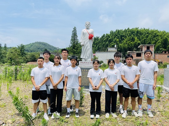 说明: C:\Users\Administrator\Desktop\2022年老员工暑期 “三下乡”社会实践活动（四）\4.JPG