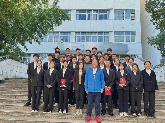 说明: C:\Users\Administrator\Desktop\申博sunbet召开第六次员工代表大会2022.10.13\申博sunbet召开第六次员工代表大会2022.10.13\5.jpg