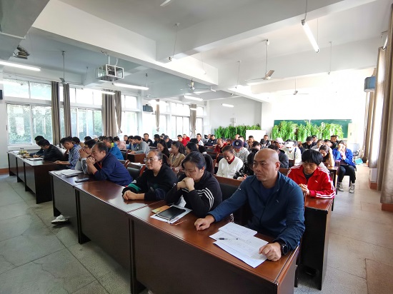 说明: C:\Users\Administrator\Desktop\申博sunbet召开师德师风建设专题报告会\申博sunbet召开师德师风建设专题报告会\IMG_20221102_140828.jpg