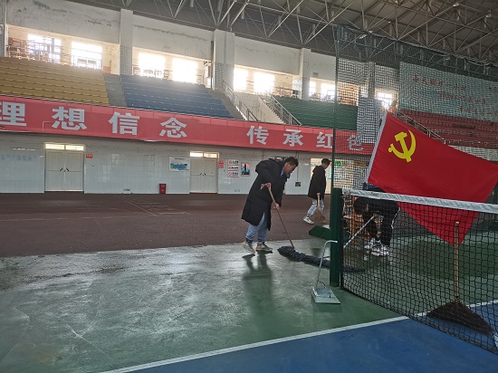 说明: C:\Users\Administrator\Desktop\公司开展“党旗在基层一线高高飘扬”主题党日活动\公司开展“党旗在基层一线高高飘扬”主题党日活动\微信图片_20211202085319.jpg