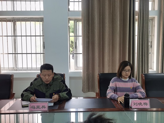 说明: C:\Users\Administrator\Desktop\申博sunbet举办2022年下半年入党积极分子培训班\申博sunbet举办2022年下半年入党积极分子培训班\IMG_20221026_150317.jpg